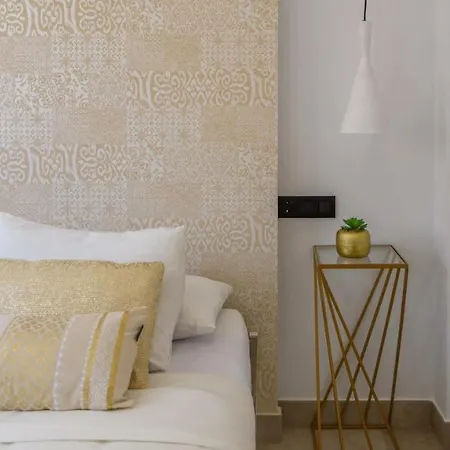 Maria's Head By Ruralidays